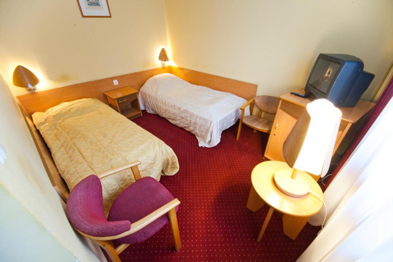 Hostel Malinowski City Ґлівіце Екстер'єр фото