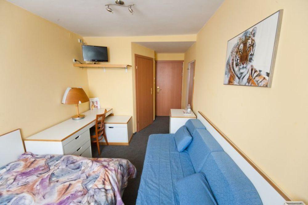 Hostel Malinowski City Ґлівіце Екстер'єр фото