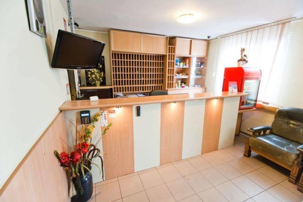 Hostel Malinowski City Ґлівіце Екстер'єр фото